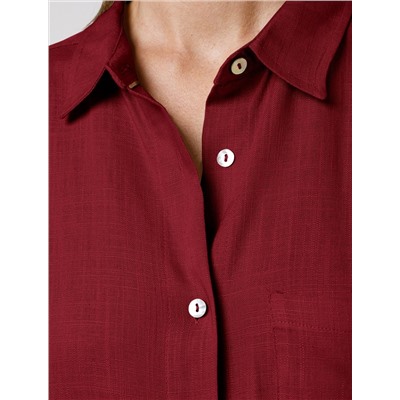 Свободная удлиненная блузка с карманом изо льна с вискозой