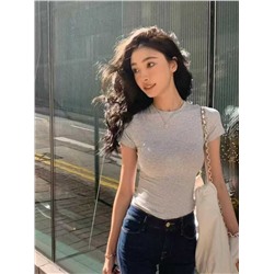 Женская футболка с короткими рукавами и круглым вырезом  Skim*s