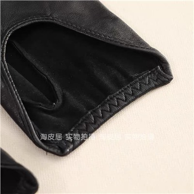 Женские кожаные перчатки Zar*a  с короткими пальцами, декорированное украшением