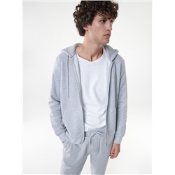 Спортивные штаны облегающего кроя