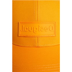 Gorra placa logo y mensajes