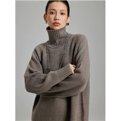 Классический женский свитер с высоким горлом