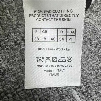 Вязаный кардиган на молнии с капюшоном и надписями на спине Dio*r