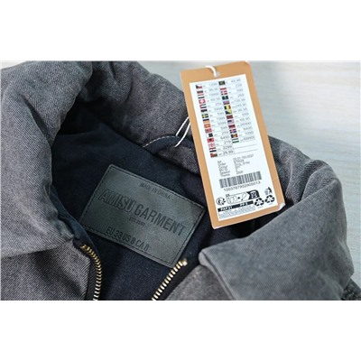 Куртка из выстиранного и потертого денима из хлопка