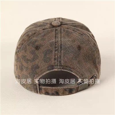 Бейсболка унисекс с леопардовым принтом  H&*M