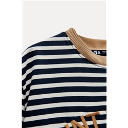 CAMISETA RAYAS TEXTO BORDADO