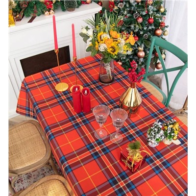 Очень крутая праздничная скатерть на стол