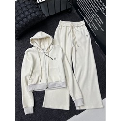 LULЕMON бархатный костюм для осени и зимы, утолщенные осенние и зимние практичные ткани, отличная текстура!Популярные вещи с отличным дизайном, индивидуальные аксессуары для поверхностей, элитный смысл, кардиганы, куртки и повседневные брюки. которые необходимы богине осенью и зимой. Это волшебный инструмент! Стиль девушки, уменьшающий возраст, элегантен и мил! Версия универсальна и не подчеркивает красоту верхней части тела. Посмотрите на детали за качество изготовления ЦВЕТ: Серый | Кремовый