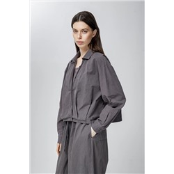 Серая блузка с углообразным вырезом