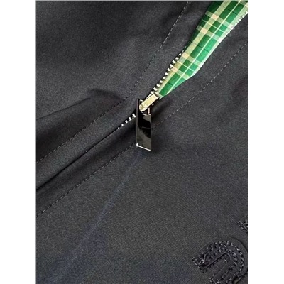 Стильная укороченная куртка-бомбер с воротником стойкой МИУ МИ*У