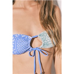 Top bikini bandeau estampado pañuelo