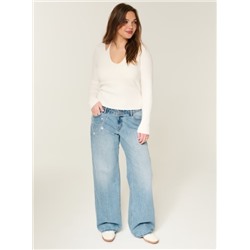 Low-Rise Light Wash Baggy Jeans