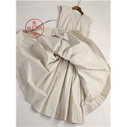 Красивое и элегантное платье  LES*S