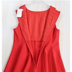 Приталенное платье-зонтик с круглым вырезом без рукавов H&*M