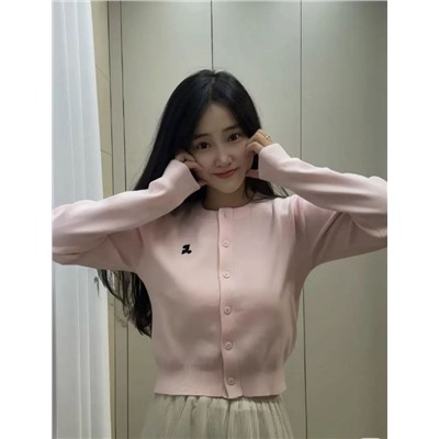 Короткий вязаный кардиган