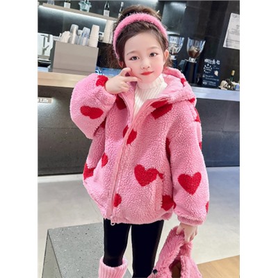 Плюшевая куртка  с капюшоном