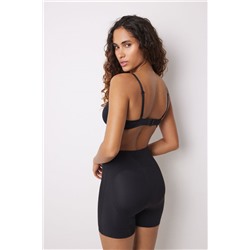 Pantalón corto reductor y push up negro