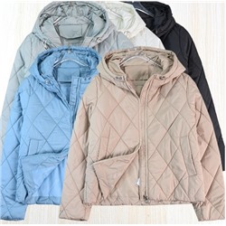 Повседневная куртка на хлопковой подкладке с капюшоном