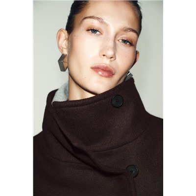 CROPPED WOOL COAT WITH HIGH NECK