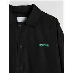 Jacke mit Druckknopfverschluss