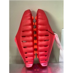 Самые популярный запрос последних пары месяцев -   шлепки НАЙ*К (3 цвета)