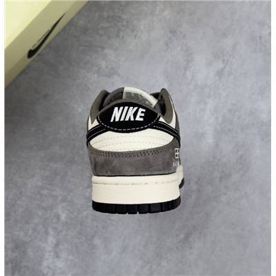 Nike SB Dunk Low