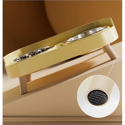 Пластиковая миска с стальными тарелочками