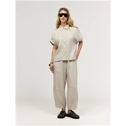 Бежевая рубашка с коротким рукавом изо льна