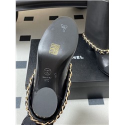 Кому хочется покороче, то есть такие стильные осенние полусапожки   ШАНЕЛ*Ь🩷