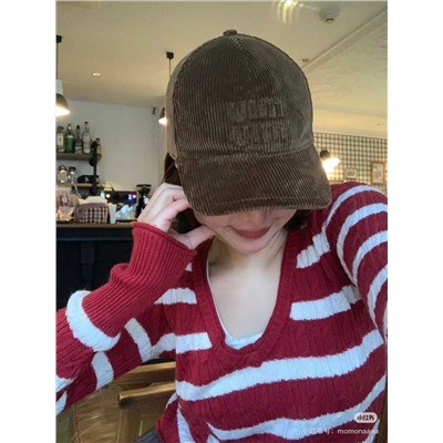 Вельветовая бейсболка унисекс  MiuMi*u