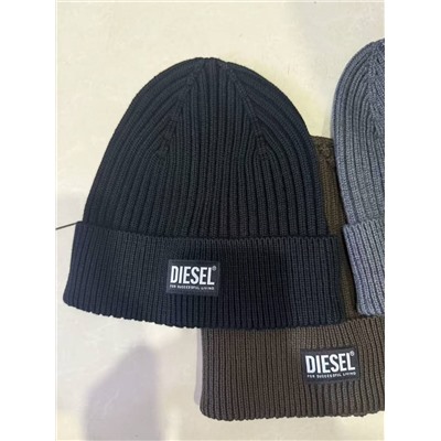 Шапка Diese*l ❤️ и Arman*i Exchang*e