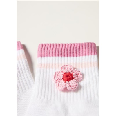 Kurze Sportsocken mit Häkeldetail
