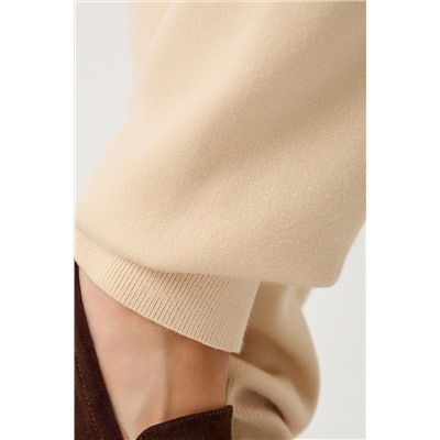 Костюм вязаный теплый с брюками и кофтой #4