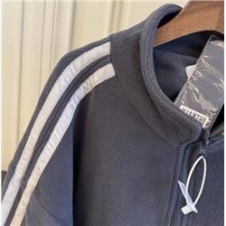 Спортивная куртка из флиса