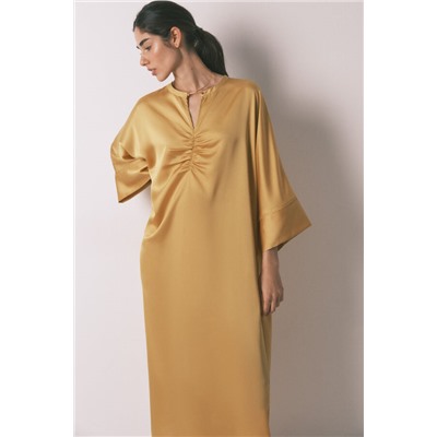 Vestido caftán satén mostaza