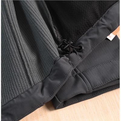 Мужская спортивная куртка с капюшоном MAMMU*T