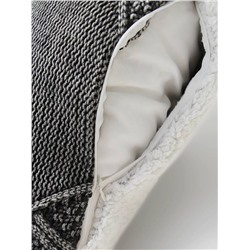 Интерьерная подушка Ugg с объемной вязкой  Экспорт  ❄️