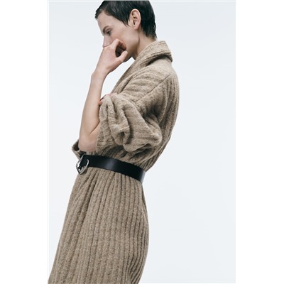 RIBBED KNIT COAT