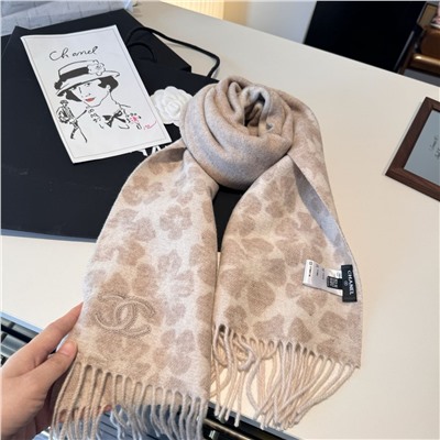Нежный кашемировый шарф  Chane*l