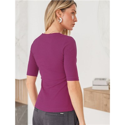 Футболка из трикотажа в широкий рубчик