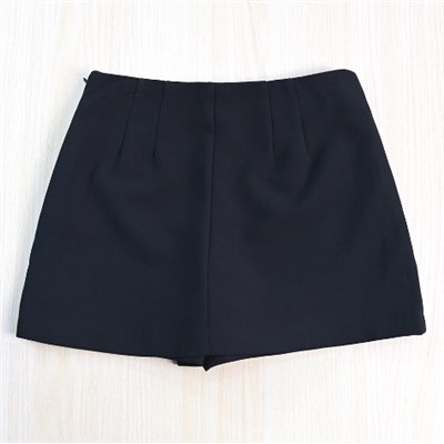 Короткая юбка-шорты