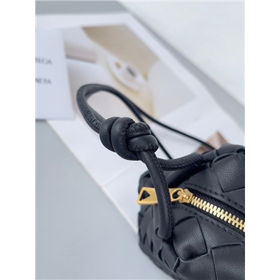 Сумка bot  импортная ит кожа ,ручная работа качество 1:1