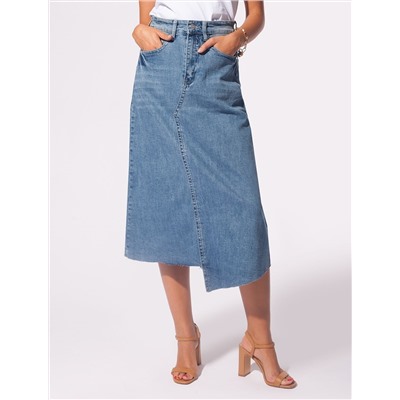 Юбка с асимметричными деталями и необработанным низом