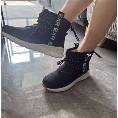 Зимние ботинки