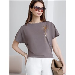 Нарядная футболка с блестящим принтом