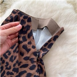 Юбка с леопардовым принтом из плотного атласа