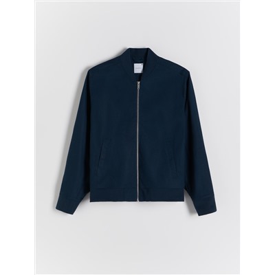 Bomberjacke aus hohem Leinenanteil