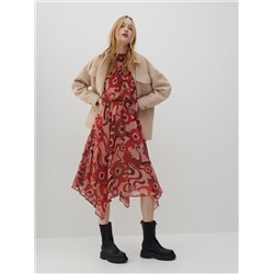 Gemustertes kleid