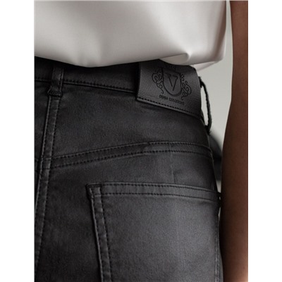 Брюки зауженные из эластичного хлопка с покрытием под кожу