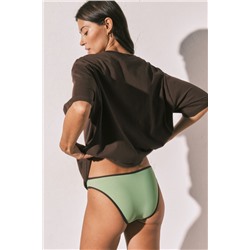 Camiseta oversized marrón "But first matcha"